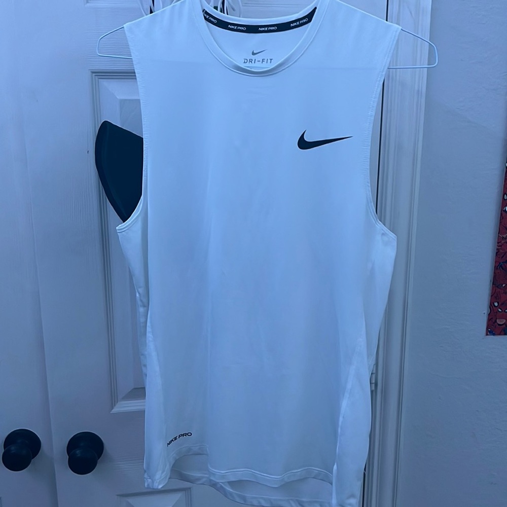 Sleeveless shirt NIKE men’s medium